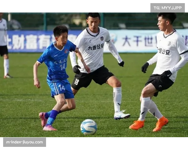 中国职工足球联赛覆盖三大赛区 赛事组织专业化程度高 中国职工足球联赛覆盖三大赛区 赛事组织专业化程度高