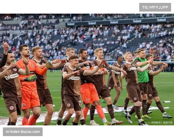 弗赖堡整体防守体系组织严密 战术纪律性成中游球队典范